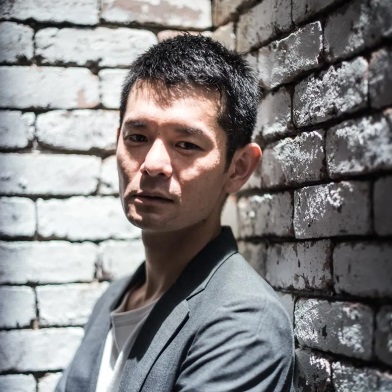 中山純平の画像